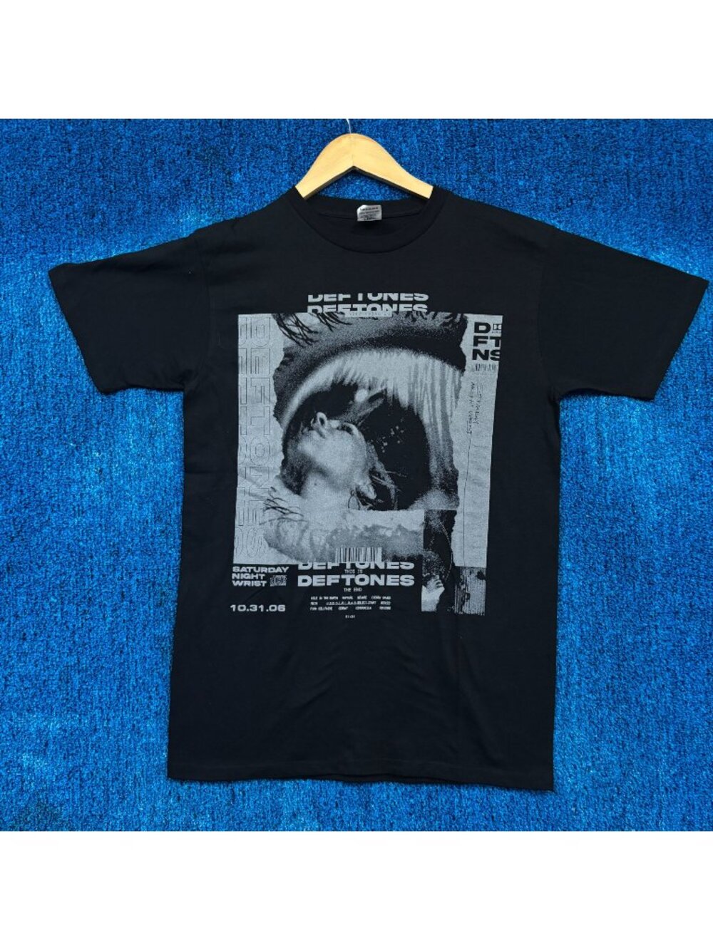 Deftones Saturday Night Fever Rock T-Shirt Size Medium